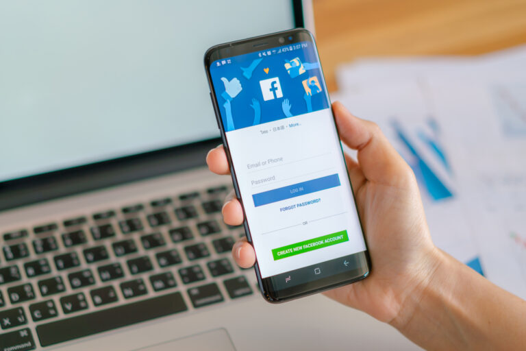 Reduce Negative Engagement Without Turning Off Comments on Facebook