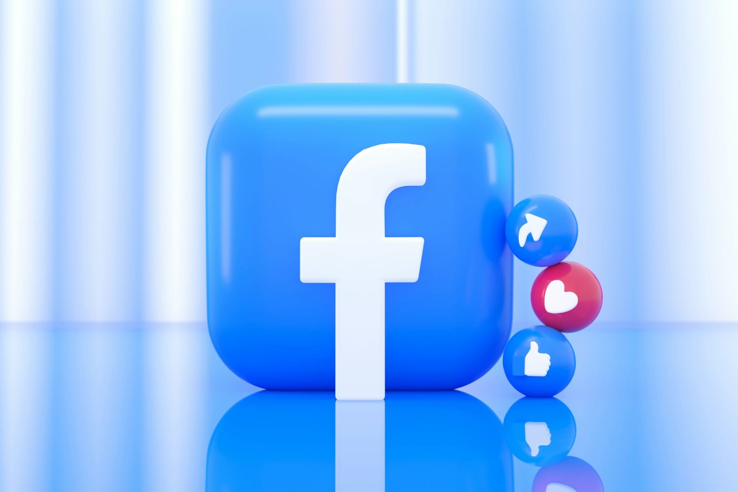 Removing vs. Hiding Comments on Facebook: What’s the Difference